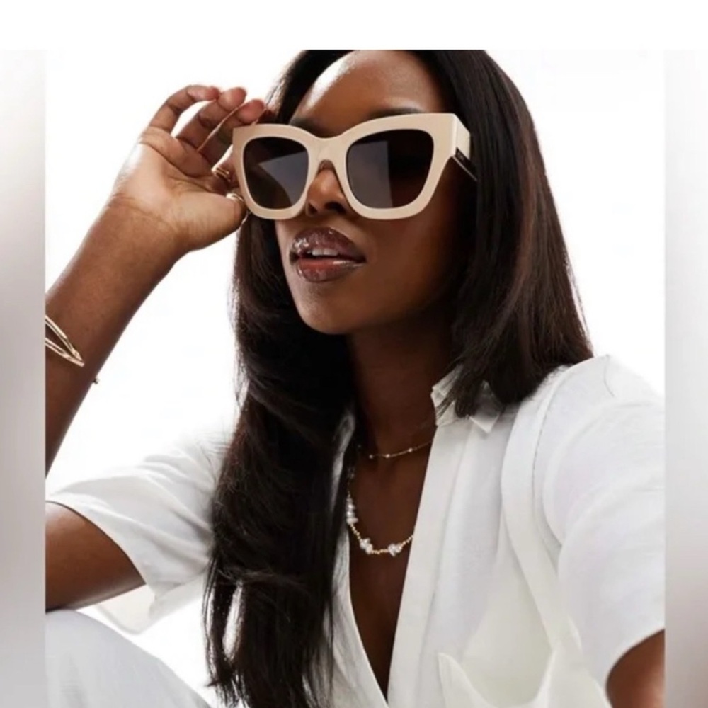 Quay Australia BY THE WAY Chic Sunglasses